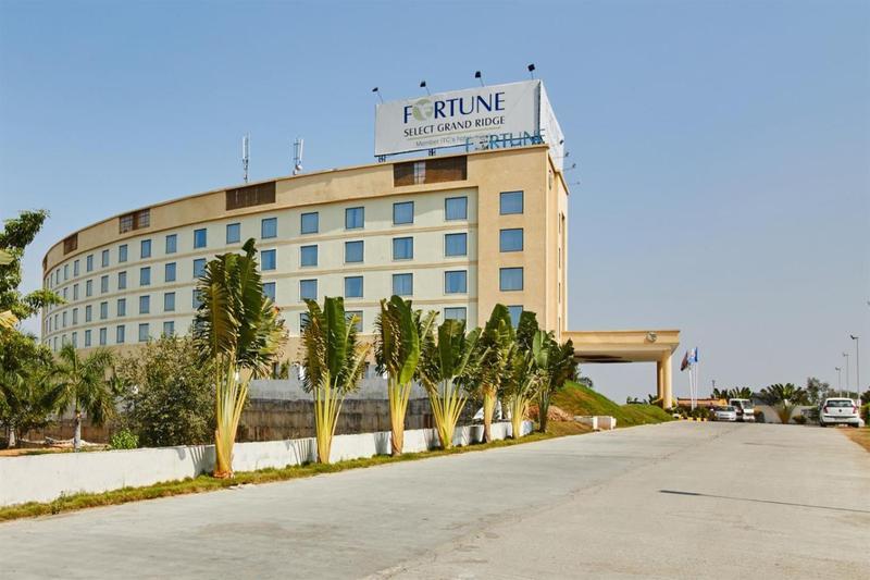 Fortune Select Grand Ridge - Member ITC Hotel Group Tirupati Exterior foto Fortune Select Grand Hotel
