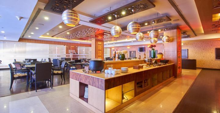 Fortune Select Grand Ridge - Member ITC Hotel Group Tirupati Exterior foto The buffet at the hotel