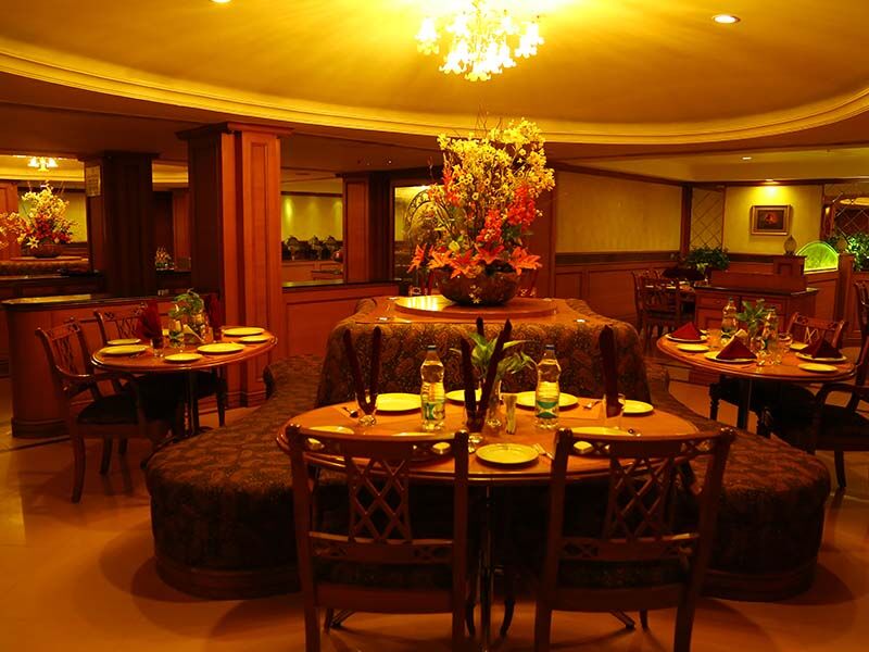 Fortune Select Grand Ridge - Member ITC Hotel Group Tirupati Exterior foto The interior of the restaurant