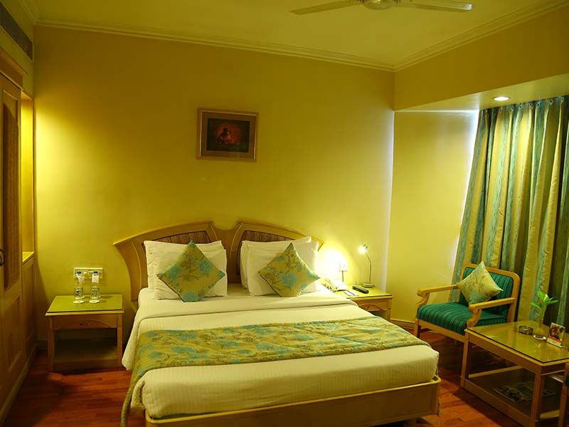 Fortune Select Grand Ridge - Member ITC Hotel Group Tirupati Exterior foto A room at the hotel